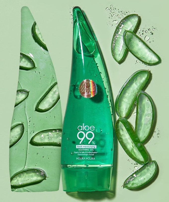 HOLIKA HOLIKA Soothing Gel Aloe Vera 99% 250ml bottle with aloe slices on green background