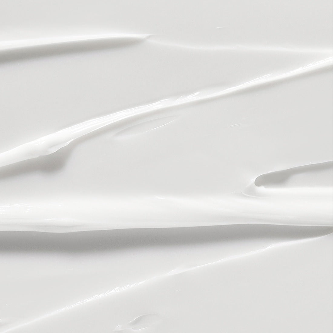 Texture of ILLIYOON Ultra Repair Intensive Care Cream 200ml showing smooth and rich cream consistency.