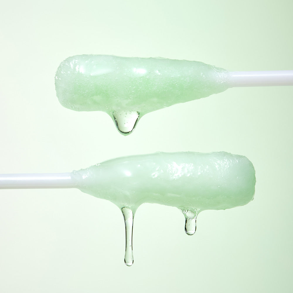 ILSO No Trouble Peeling Swab 8 sheets featuring two gel-covered cotton swabs in close-up view