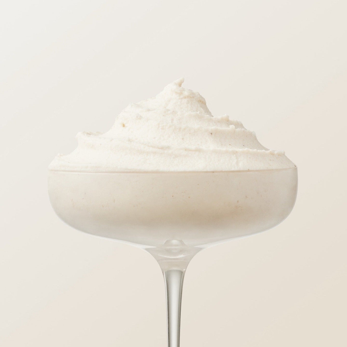 ILSO Rice Potato Pore Fresh Wash-Off 150g cream texture in elegant glass, showcasing luxurious skincare product appearance.