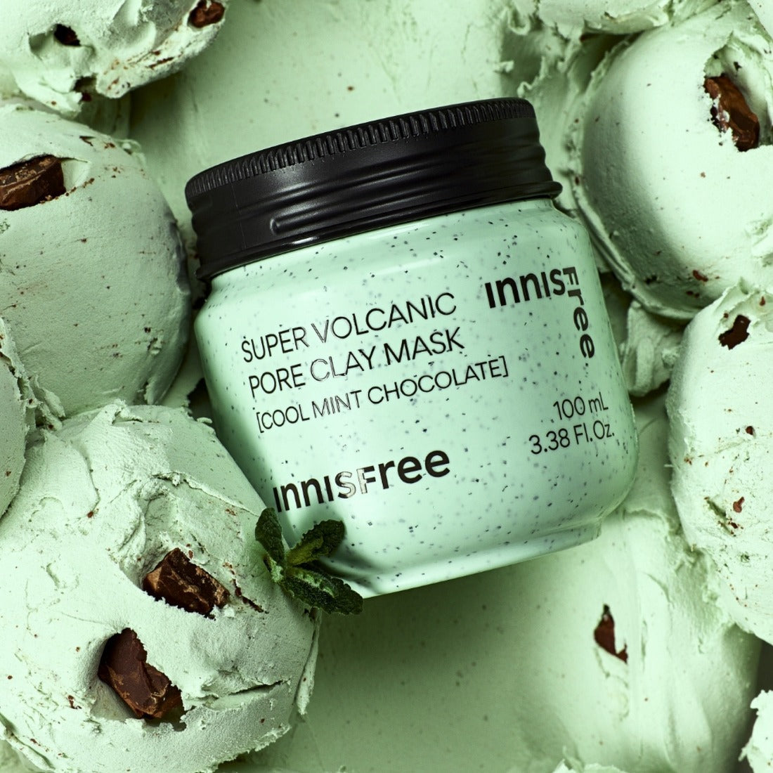 INNISFREE Super Volcanic Pore Clay Mask #Cool Mint Chocolate 100ml amidst mint chocolate decor.