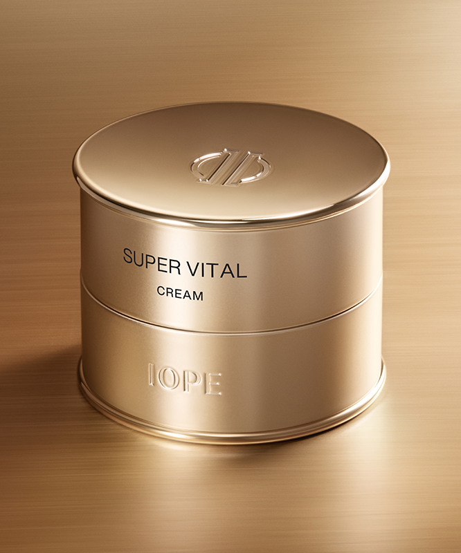 IOPE Super Vital Cream 50ml, luxurious anti-aging skincare product in gold packaging, deeply nourishes and revitalizes skin.