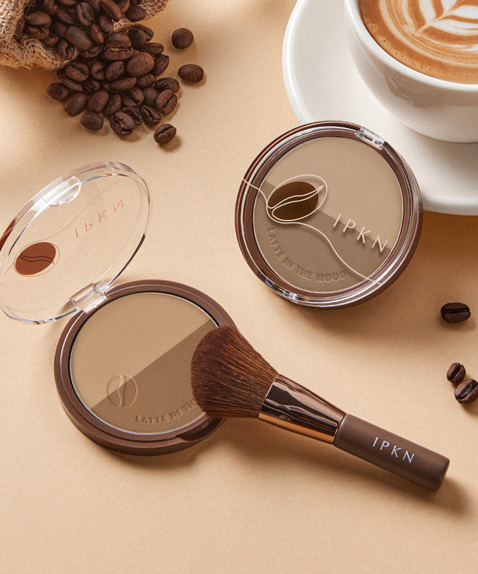 IPKN Latte in the Mood Contouring with makeup brush and coffee aesthetic