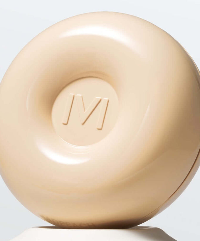 IVI MAD PEACH Plain Velvet Matte Cushion compact design