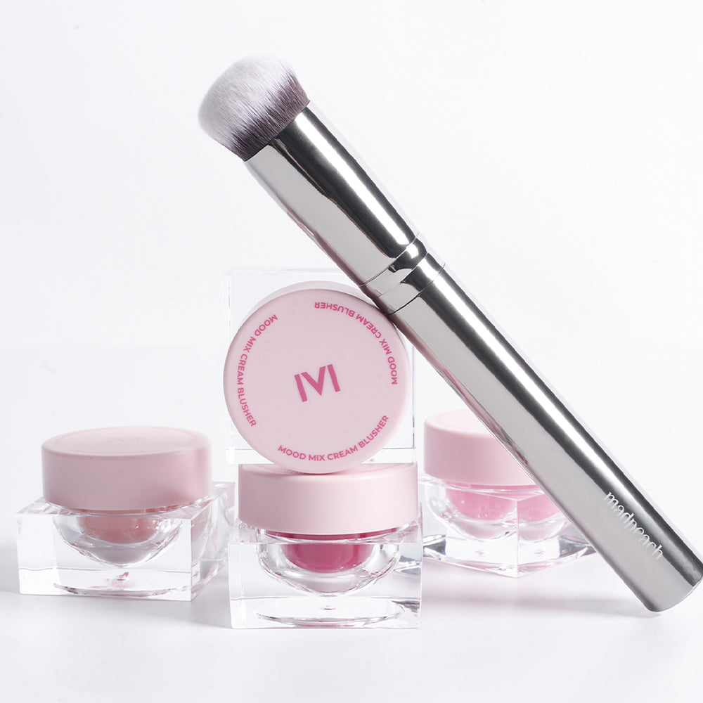 IVI MAD PEACH Soft Touch Makeup Brush disponible sur Ma petite Coree, ton Eshop 100% K-beauty en direct de Seoul