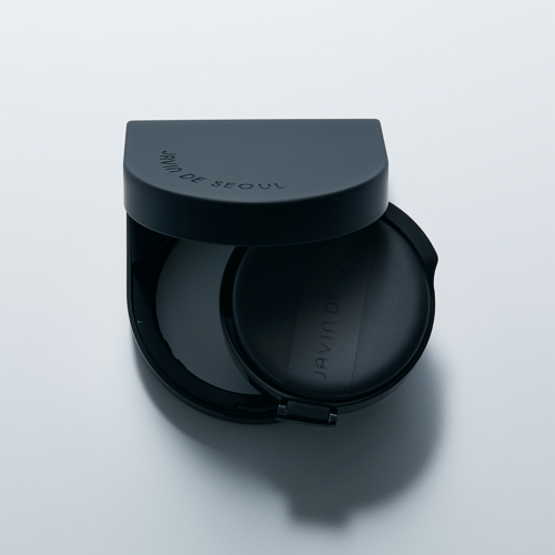 JAVIN DE SEOUL Wink Cushion Mat Pocket 8g in sleek black compact design, perfect for effortless makeup application and portability.