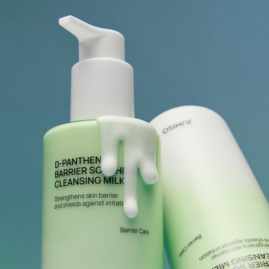 JUMISO D-Panthenol Barrier Soothing Cleansing Milk 300ml Refill Offer (+100ml Refill) bottle with milk texture on cap.