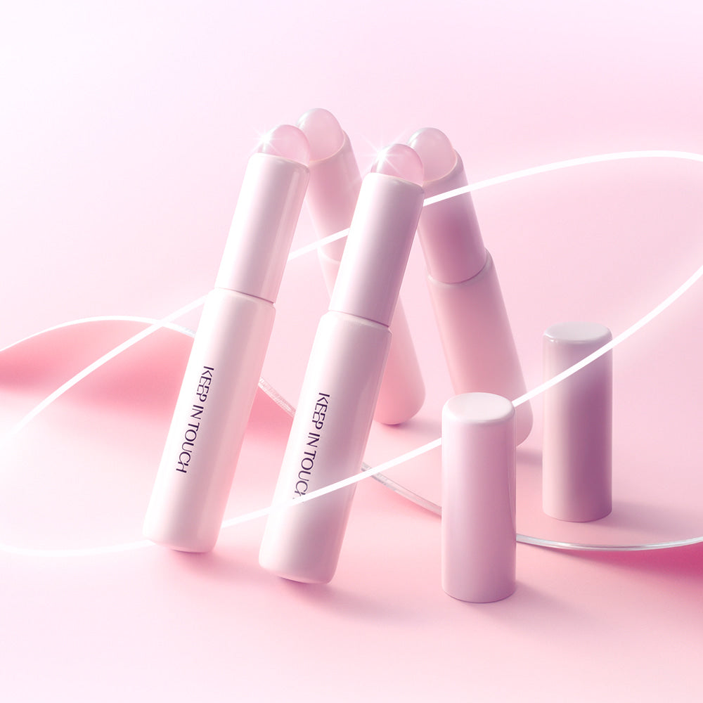 KEEP IN TOUCH Soft Jelly Blurring Lip Brush displayed stylishly with a pink background.