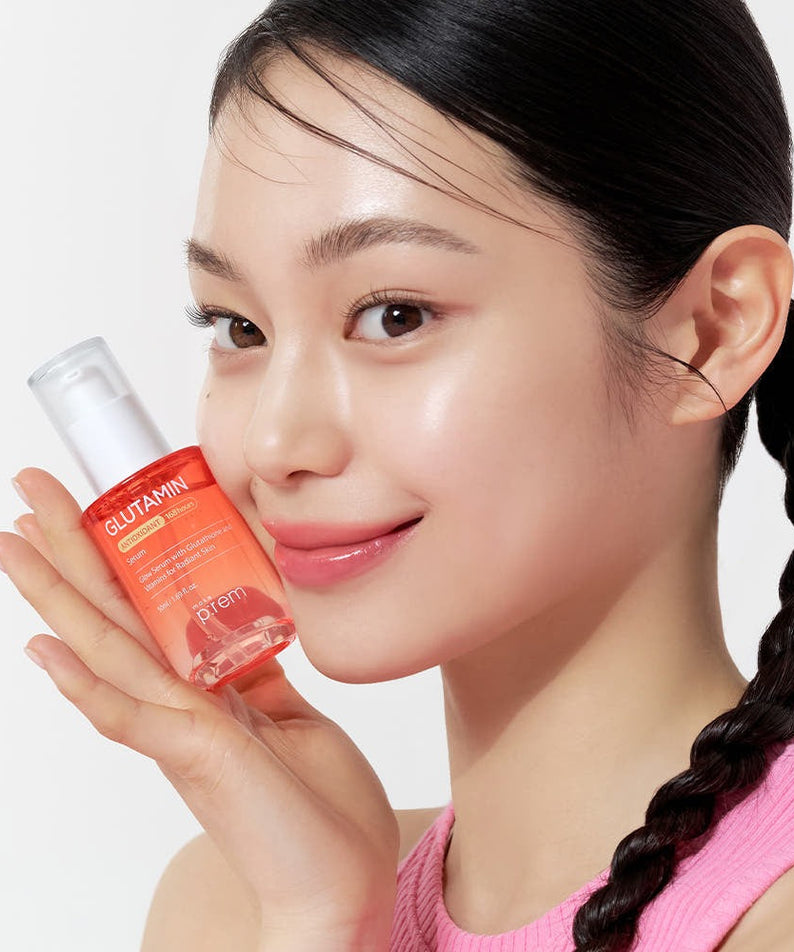 Person holding MAKE P:REM Glutamine Antioxidant Radiance Serum 50ml