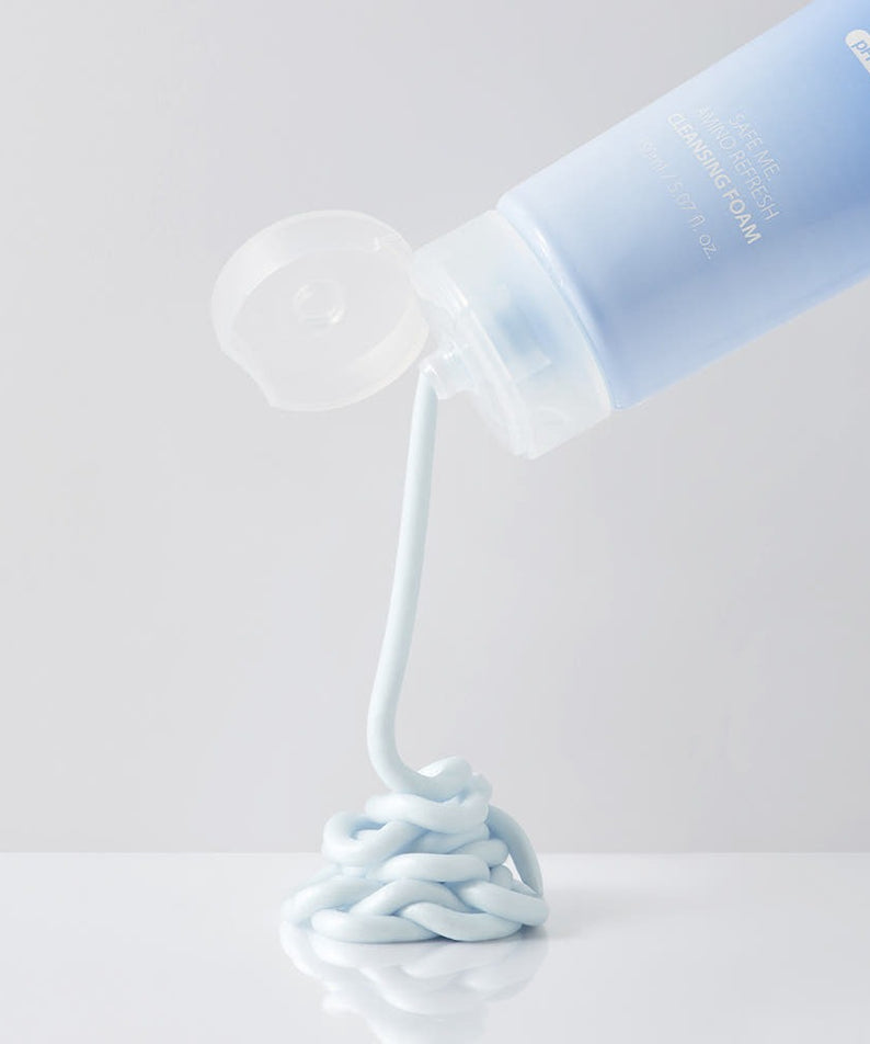 MAKE P:REM Safe Me Amino Refresh Cleansing Foam 150ml product texture display