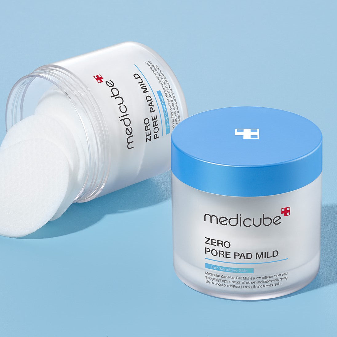 MEDICUBE Zero Pore Pads 70p 155g containers on blue background