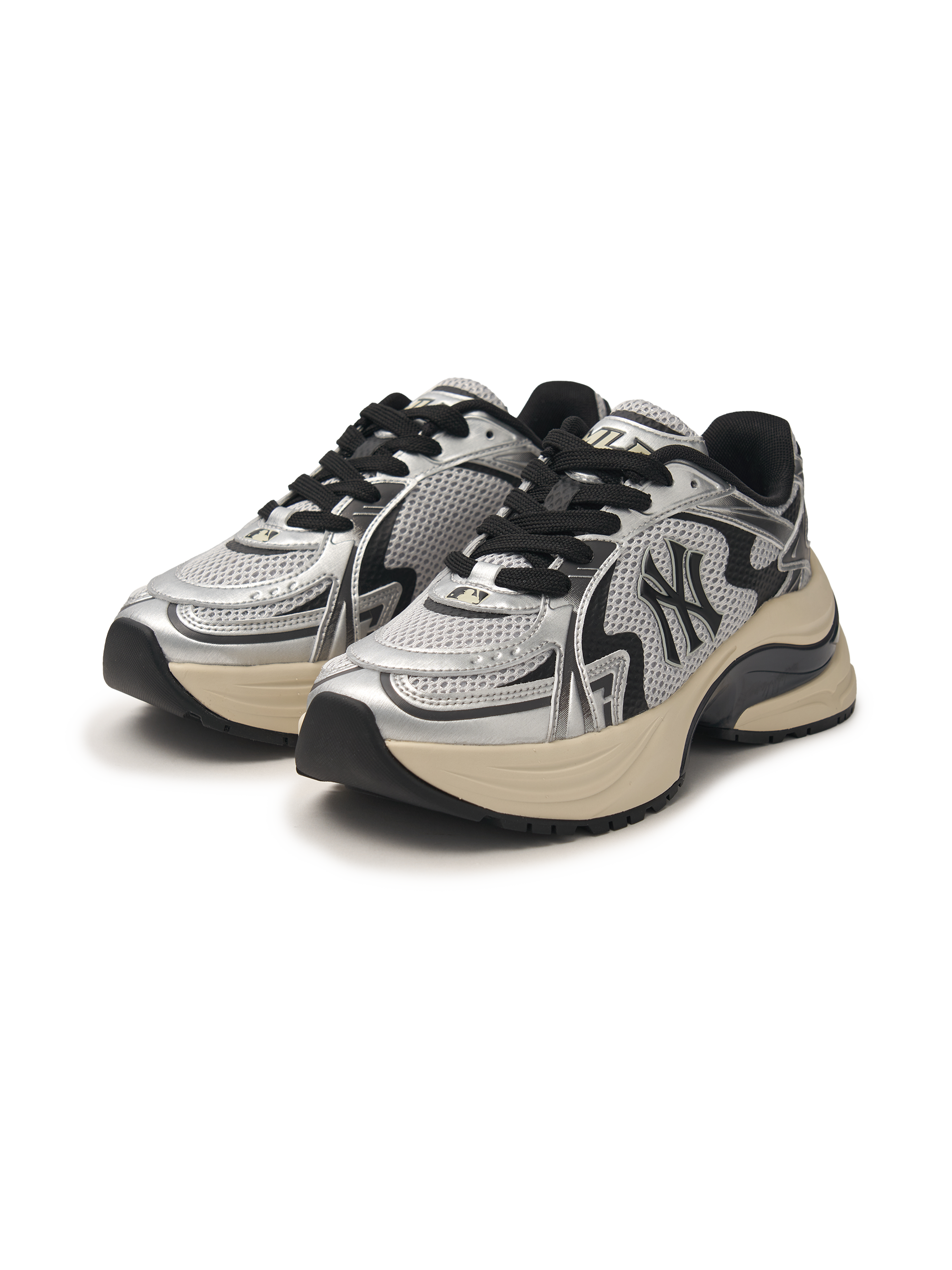 Curve Runner New York Yankees SILVER | K-fashion | Koolseoul