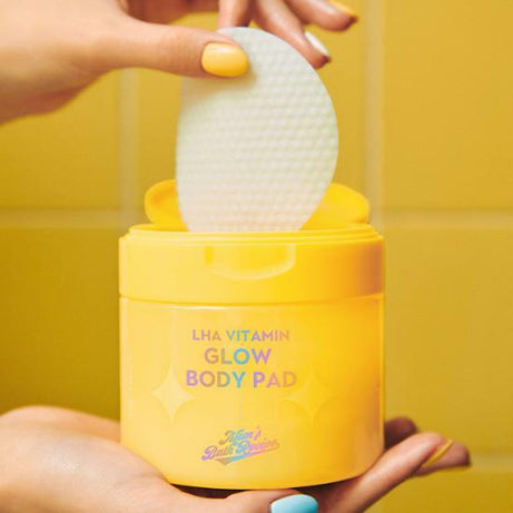 MOM'S BATH RECIPE LHA Vitamin Glow Body Pad 110g available on Koolseoul.com, your Korean Eshop from Seoul !