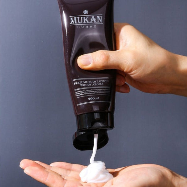 MUKAN Perfume Body Lotion Woody Aroma 200ml available on Koolseoul.com, your Korean Eshop from Seoul !