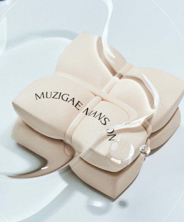 MUZIGAE MANSION Sleek Water Cushion with elegant design, perfect for flawless makeup application