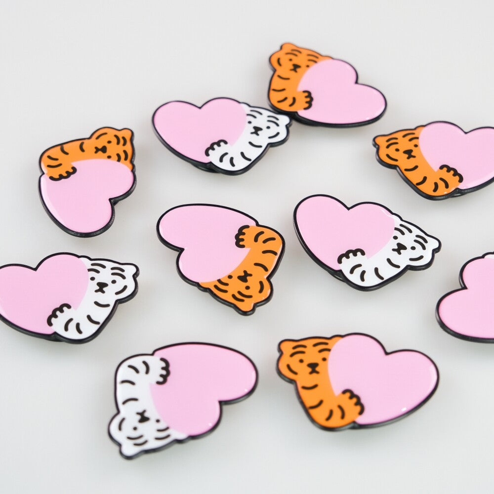 MUZIK TIGER Love Tiger Smart Tok | Kool Seoul