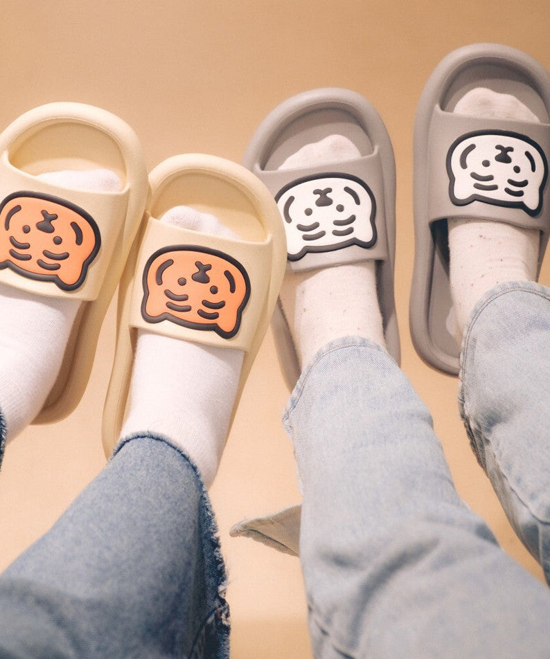 MUZIK TIGER Tube Slippers | Kool Seoul