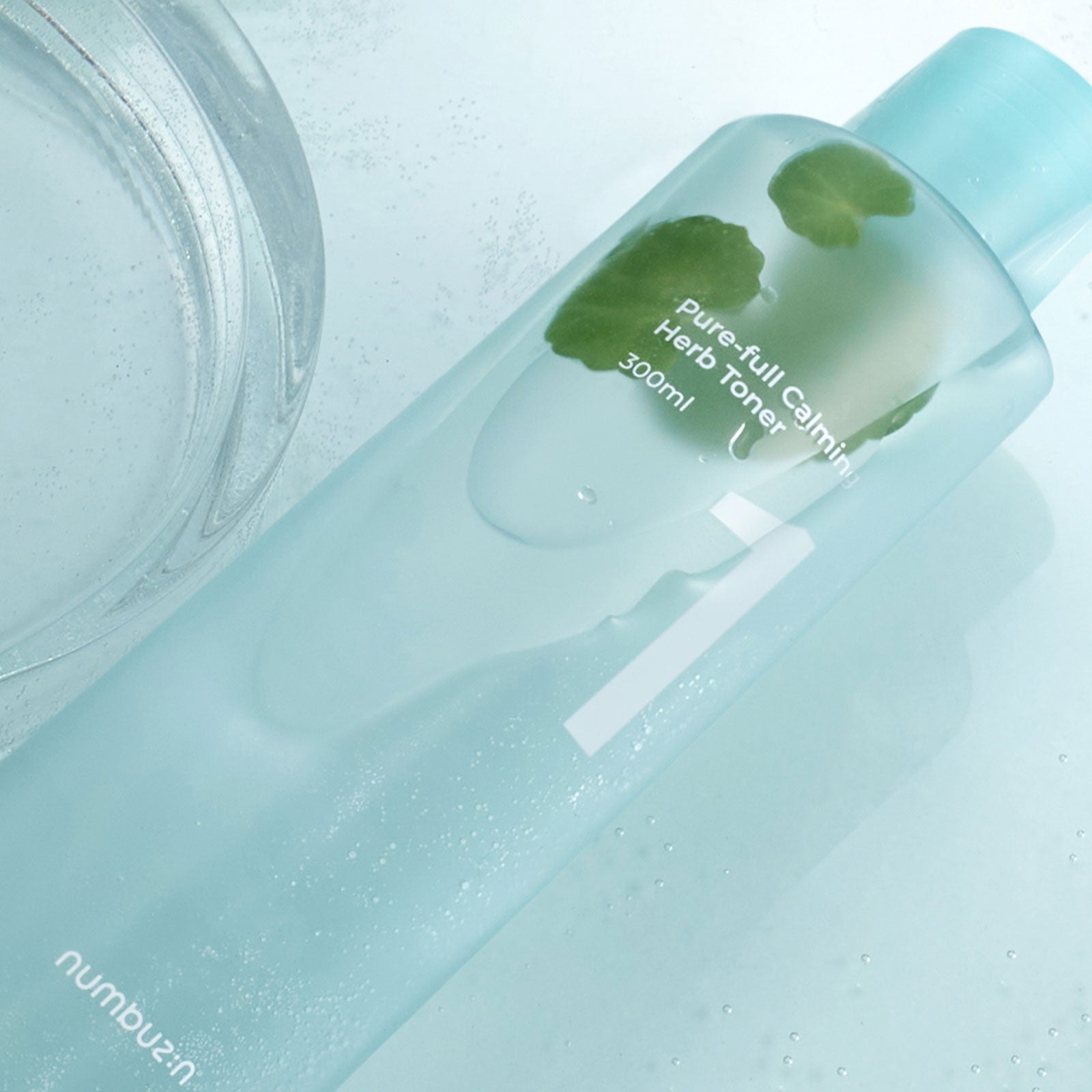 NUMBUZIN No.1 Pure-Full Calming Herb Toner disponible sur Ma petite Coree, ton Eshop 100% K-beauty en direct de Seoul