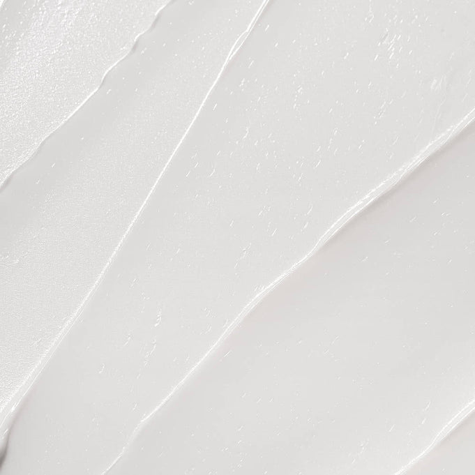 Texture of NUMBUZIN No.2 Cica Ceramide Repair Cream showing smooth and creamy consistency