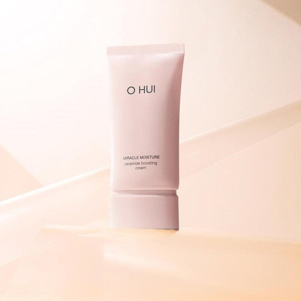 OHUI Miracle Moisture Ceramide Boosting Cream 50ml available on Koolseoul.com, your Korean Eshop from Seoul !