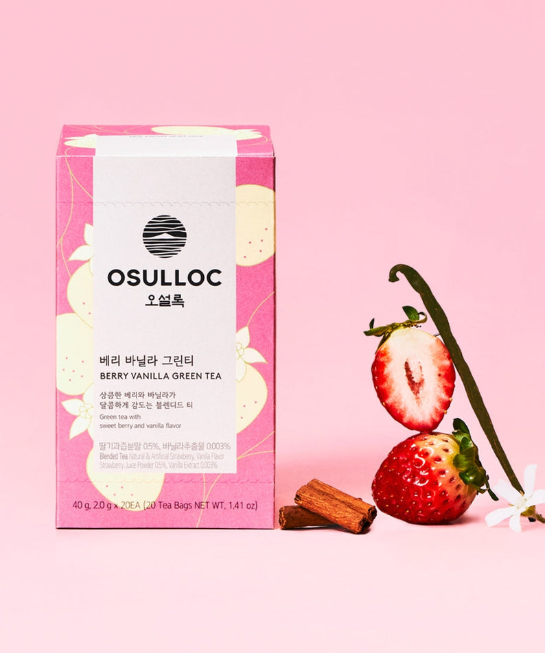 OSULLOC Berry Vanilla Green Tea 20 P packaging with strawberries and vanilla on pink background