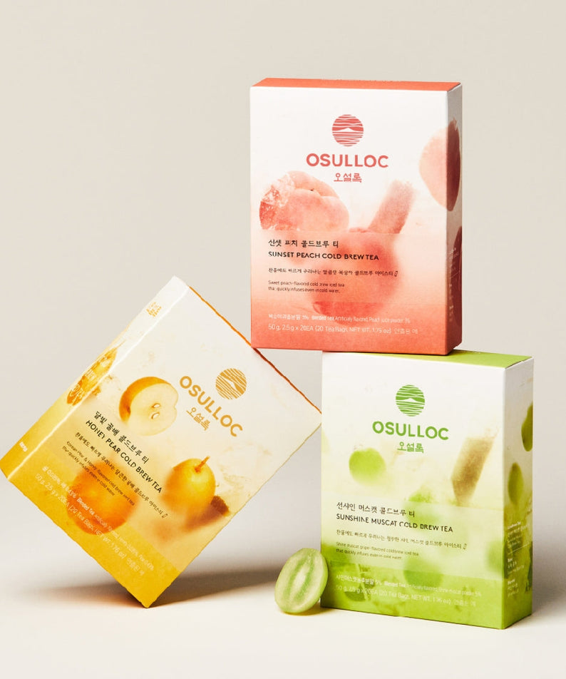Boxes of diverse OSULLOC Cold Brew Teas, including the OSULLOC Moonlight Honey Pear Cold Brew Tea 20 P, arranged in a display.