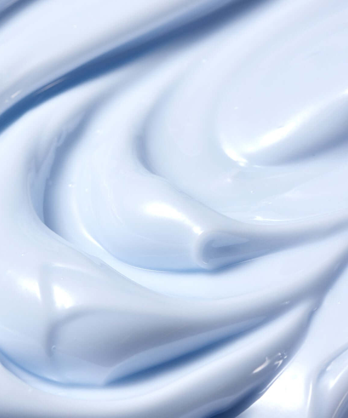 Texture of PARNELL Squalane 15.13 Mineral Water Moisture Cream 50ml showing a smooth, creamy consistency in a light blue shade.