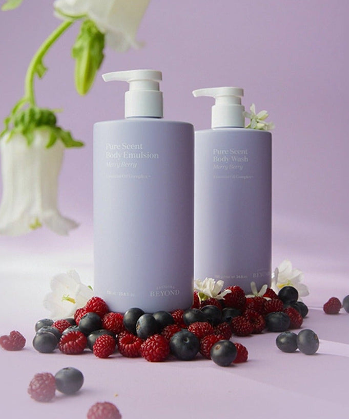 PASSON&BEYOND Pure Scent Mary Berry Body Wash 700g bottle surrounded by berries, showcasing product packaging.
