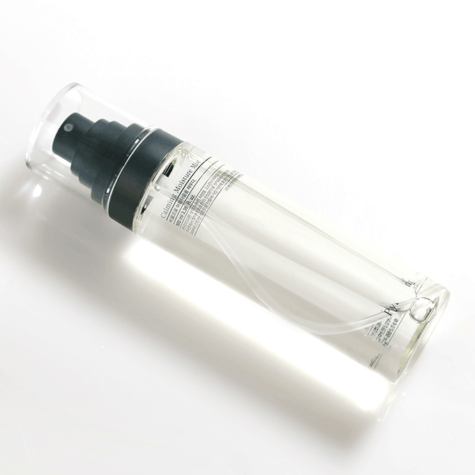 PYUNKANG YUL Calming Moisture Mist 100ml in transparent spray bottle, ideal for soothing skin.