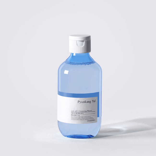 Bottle of PYUNKANG YUL Mildly Acidic Cleansing Water 290ml on a white background.