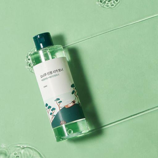 ROUNDLAB Pine Calming Cica Toner 250ml disponible sur Ma petite Coree, ton Eshop 100% K-beauty en direct de Seoul