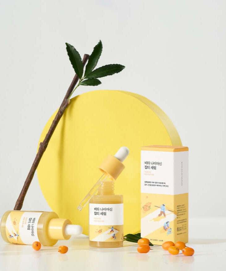 ROUND LAB Vita Niacin Spot Serum 30ml bottle and packaging with natural accents