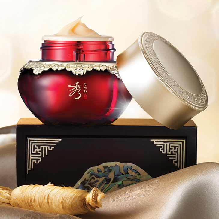 SOORYEHAN Hyobidam Fermented Cream 50ml on decorative background, showcasing luxurious packaging and product texture