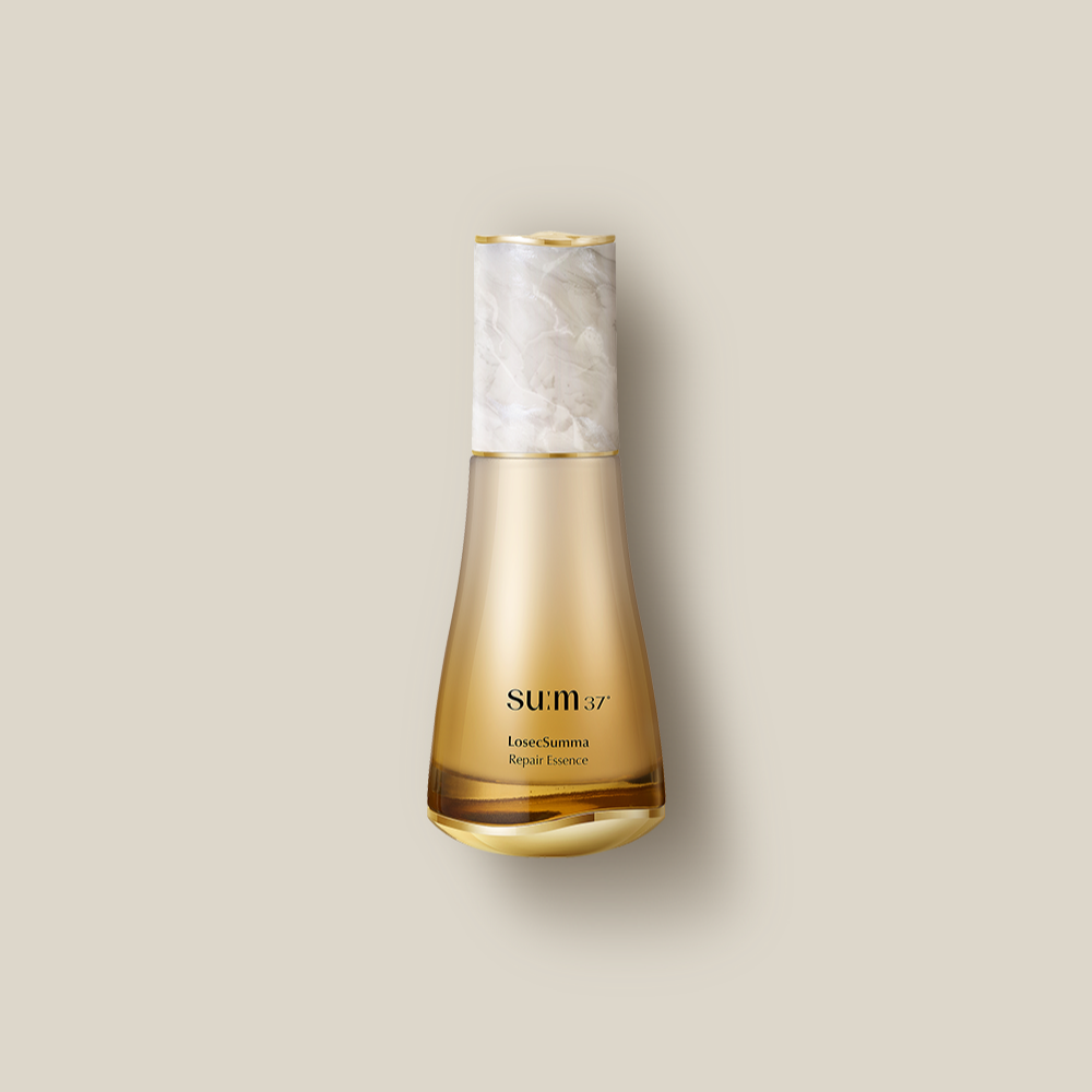 SU:M37 Rosicsumma Repair Essence 60ml bottle on neutral background