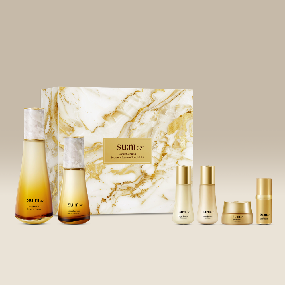 SU:M37 Rosicsumma Sikrima Essence Planning (Set) displayed with packaging and bottles against a soft gradient background.
