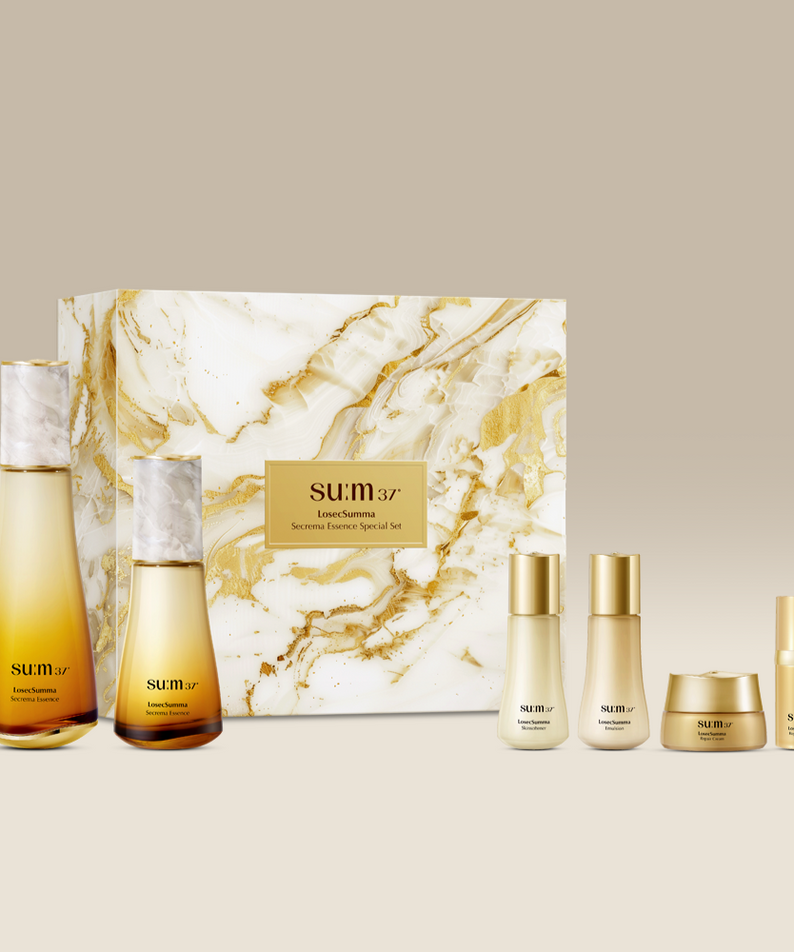 SU:M37 Rosicsumma Sikrima Essence Planning (Set) displayed with packaging and bottles against a soft gradient background.