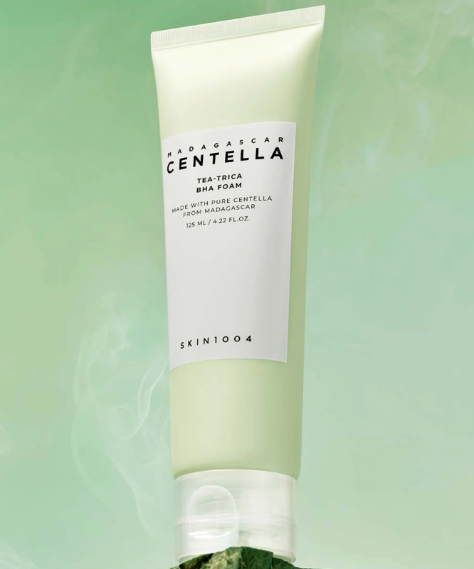 SKIN1004 Madagascar Centella Tea-trica BHA Foam 125ml tube on green background