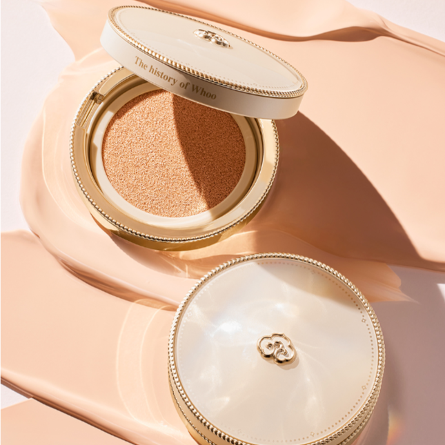 THE WHOO Gong Jin Hyang Mi Luxury Golden Cushion 13g product image with elegant beige compact on silk background.