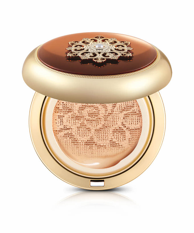 Luxury packaging of THE WHOO Cheongidan Hwahyun Essence Cushion 15g shown in an open compact with intricate lid design.