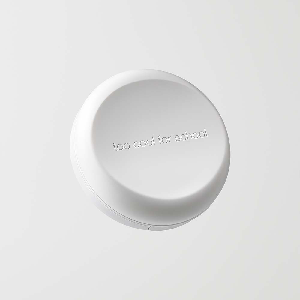 TOO COOL FOR SCHOOL Art Class Fixing Cover Cushion in white compact case