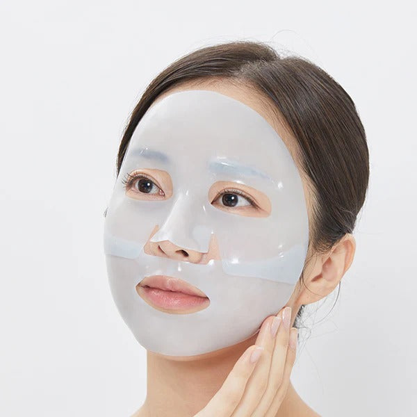 Woman wearing VT COSMETIC PDRN Hydrogel Mask 4 Pack for skincare
