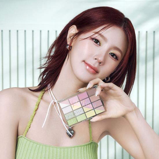 WAKEMAKE Soft Blurring Eye Palette #LimeEdition available on Koolseoul.com, your Korean Eshop from Seoul !