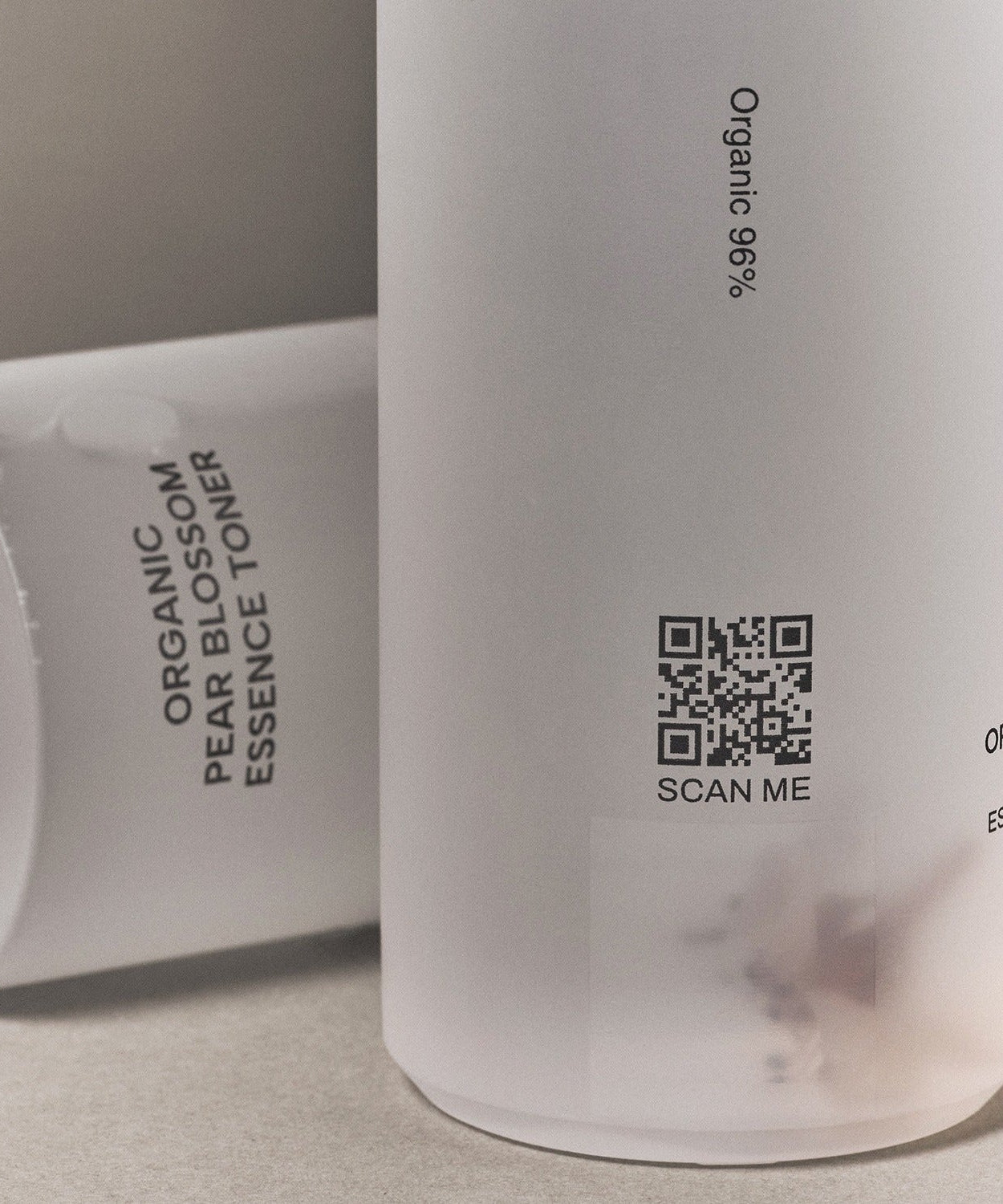 WHAMISA Organic Pear Blossom Fermented Essence Toner 160ml bottle with label and QR code for organic skincare.