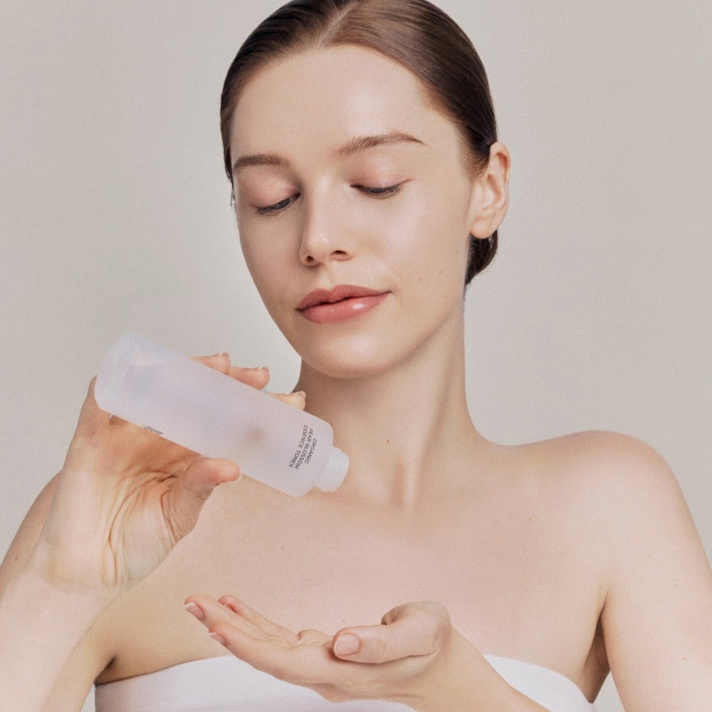 WHAMISA Organic Pear Blossom Fermented Essence Toner 160ml