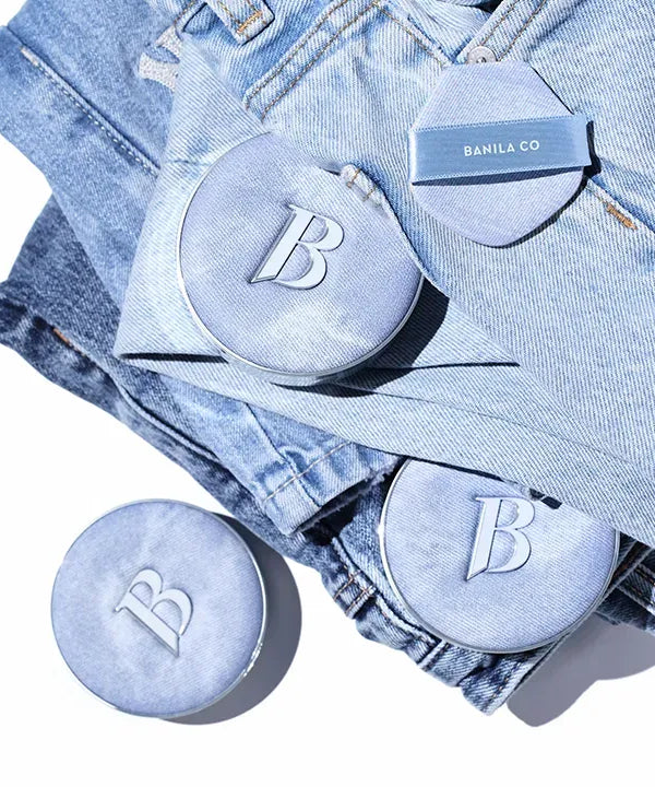 BANILACO Covericious Ultimate White Cushion set on denim fabric