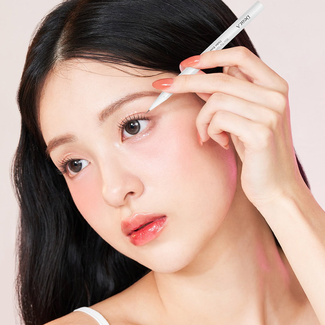 DEAR.A Slim Tip Cute Under Eyes Liner available on Koolseoul.com, your Korean Eshop from Seoul !