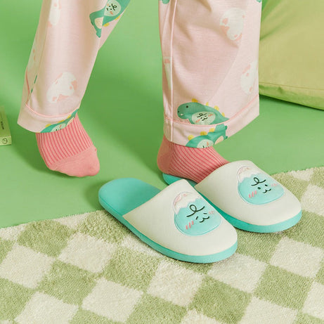 KAKAO FRIENDS Slippers - Egg Jordy 255ml available on Koolseoul.com, your Korean Eshop from Seoul !