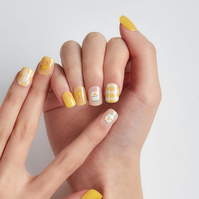 DASHING DIVA MAGIC PRESS Favorite Banana - Short Square | Kool Seoul