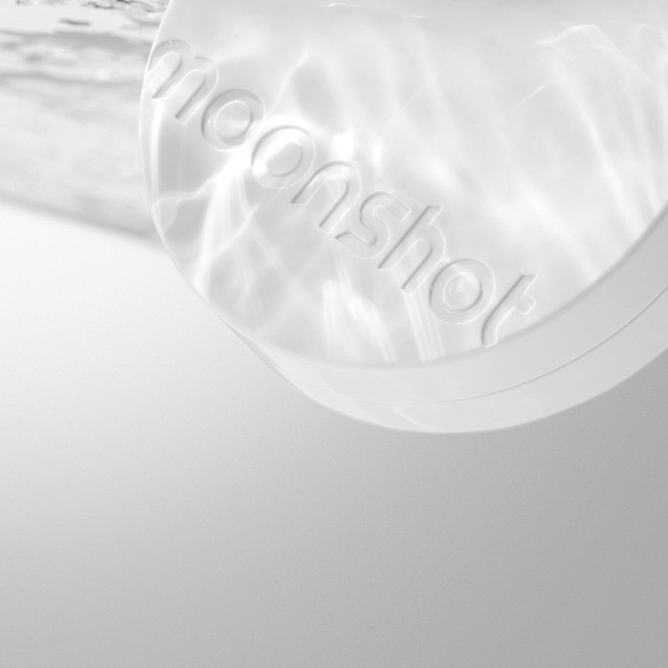 MOONSHOT Conscious Fit Glow Cushion Foundation | Kool Seoul