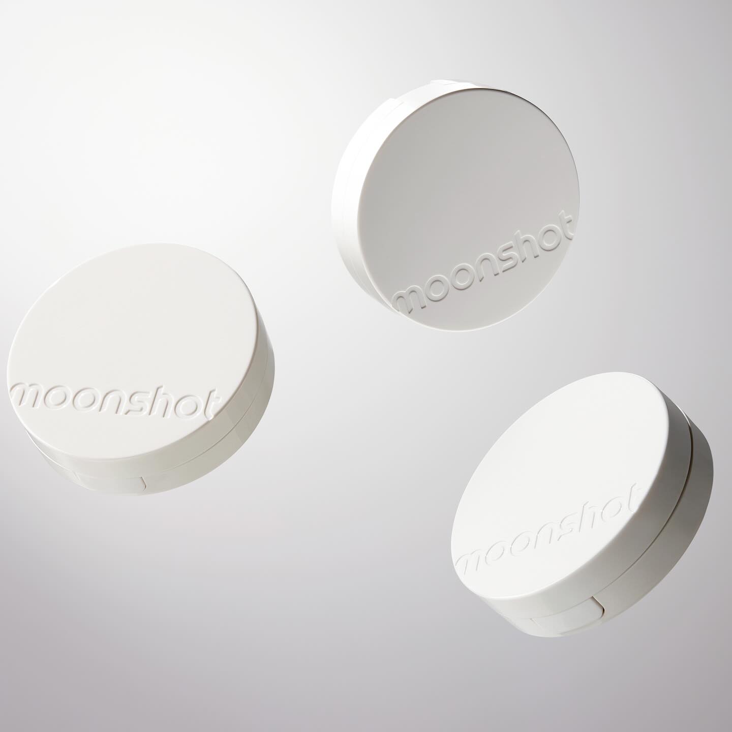 MOONSHOT Conscious Fit Glow Cushion Foundation | Kool Seoul